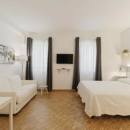 Lejlighedshotel Degli Aranci - Caseta Ancona