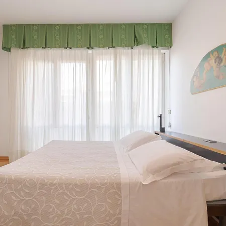 Degli Aranci - Caseta 4*
