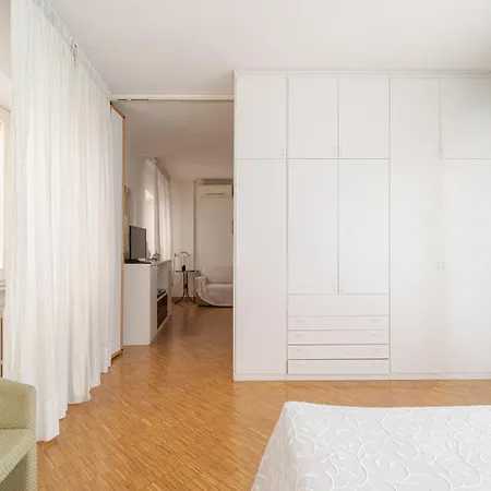 Apartahotel Degli Aranci - Caseta Ancona