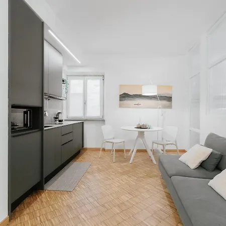 Apartmanhotel Degli Aranci - Caseta