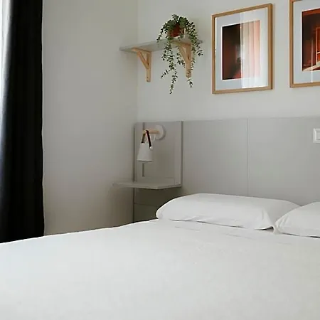 Apart Otel Degli Aranci - Caseta 4*